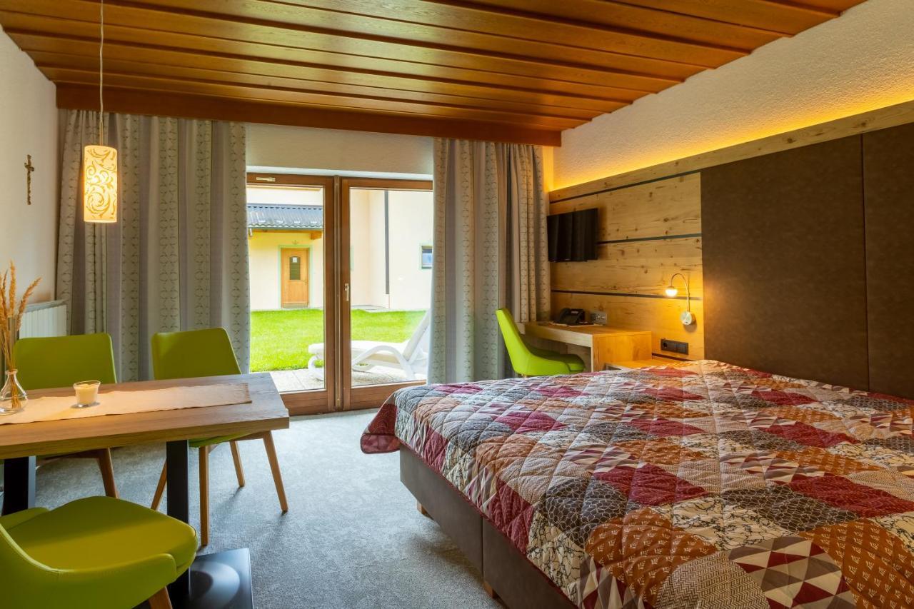 Kinderhotel Laerchenhof Obsteig Kültér fotó